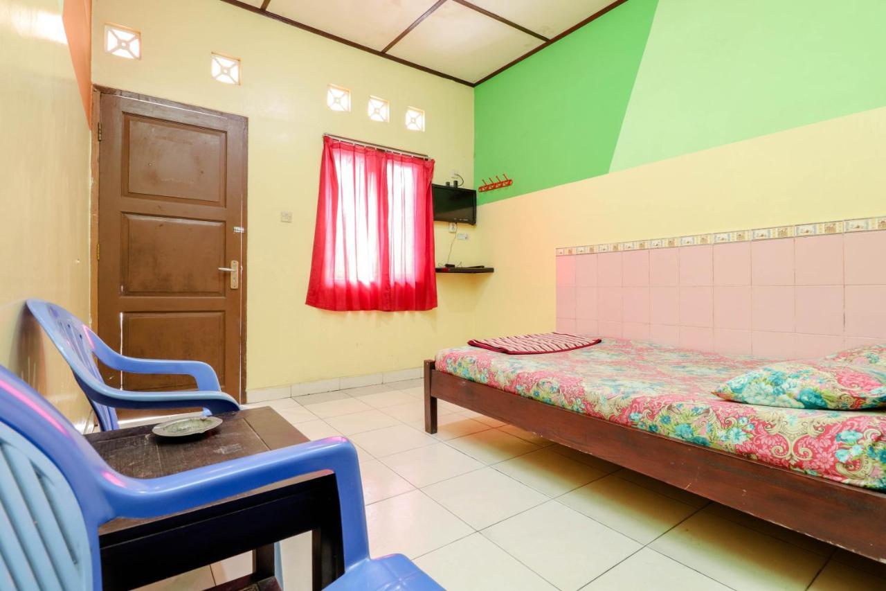 Primadona Homestay Sleman  Ngoại thất bức ảnh